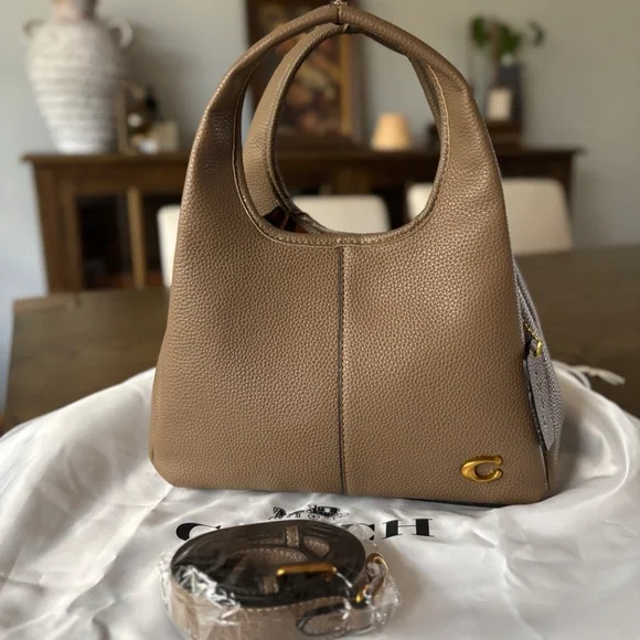 Coach Lana shoulder bag 23 - Picture 2 of 3